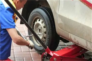 龙凤区附近拖车24小时服务热线电话